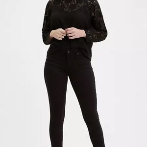 Levi’s black jeans